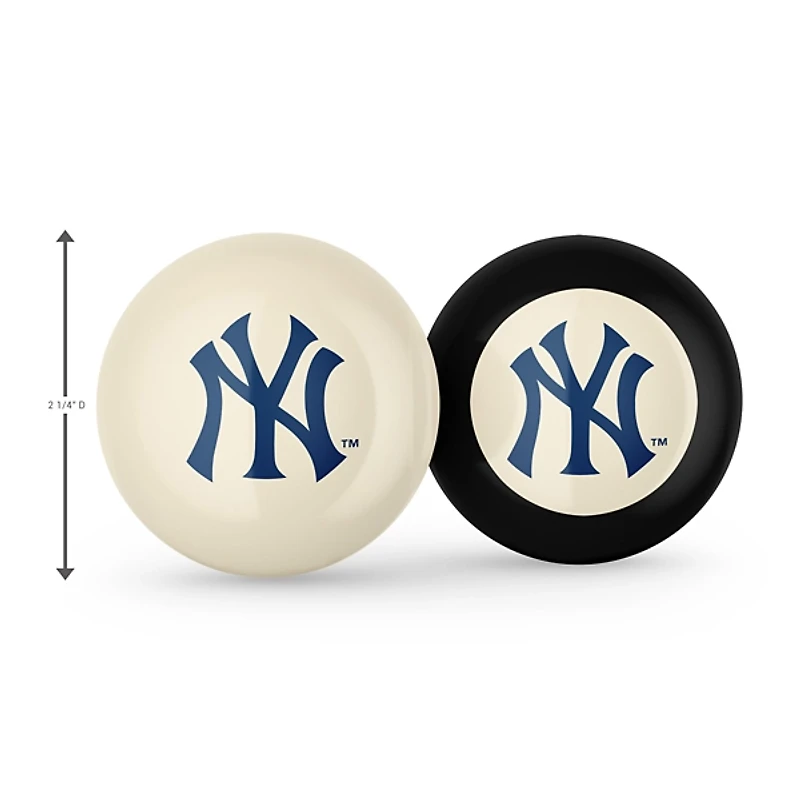 New York Yankees Cue Ball & 8 Ball Gift Set