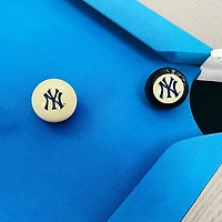 New York Yankees Cue Ball & 8 Ball Gift Set
