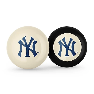 New York Yankees Cue Ball & 8 Ball Gift Set