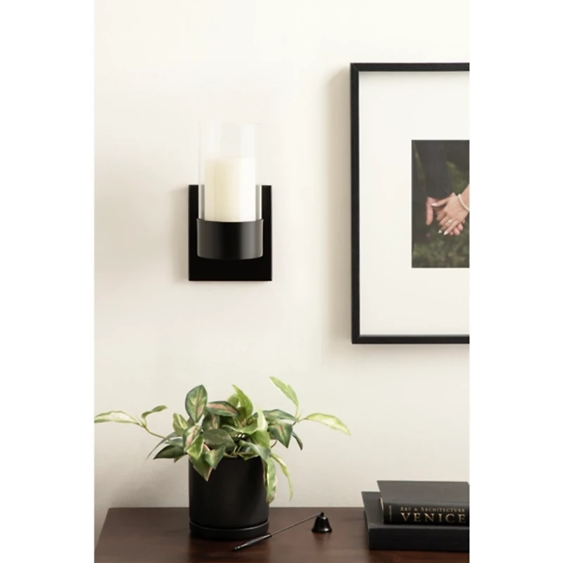 Black Metal Alexander Wall Sconce