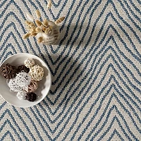 Wavy Chevron Indoor/Outdoor Runner, 2x8