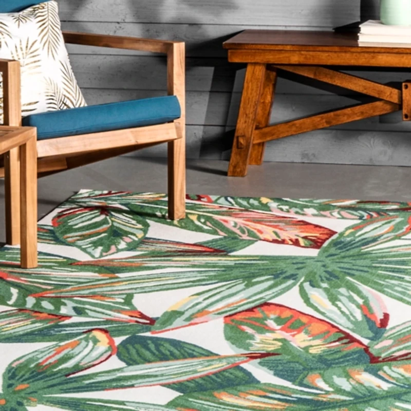 Lindsey Floral Indoor/Outdoor Area Rug