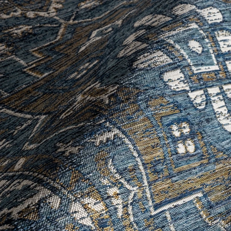 Reversible Medallion Indoor/Outdoor Area Rug, 5x8