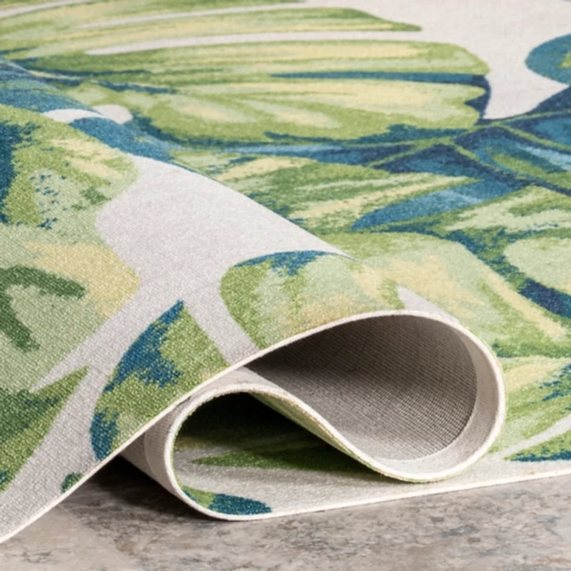 Paisley Leaf Indoor/Outdoor Area Rug