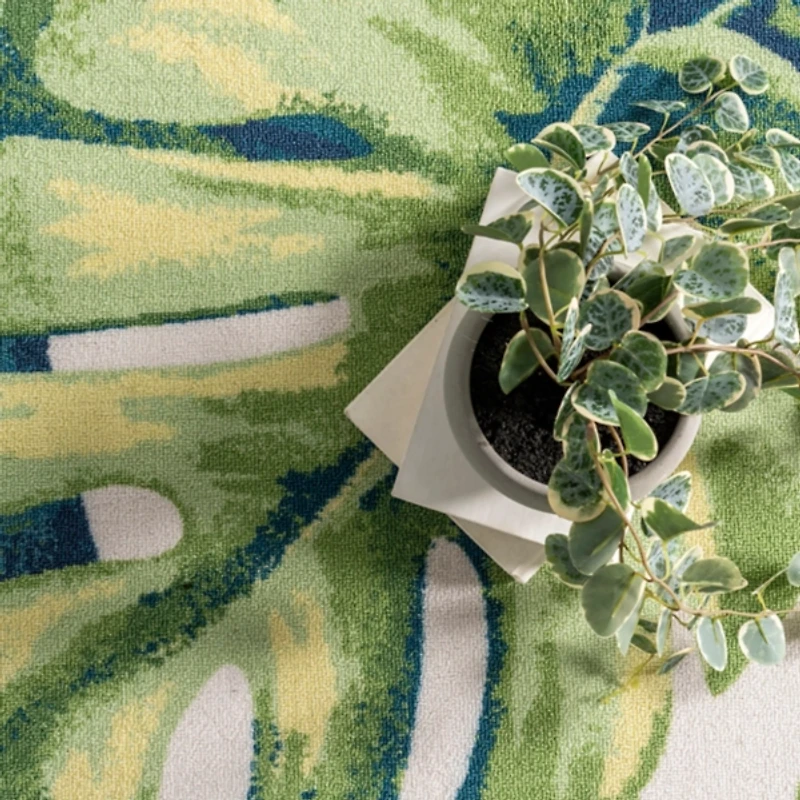 Paisley Leaf Indoor/Outdoor Area Rug