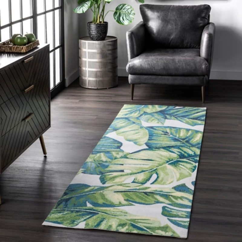 Paisley Leaf Indoor/Outdoor Runner, 2x8