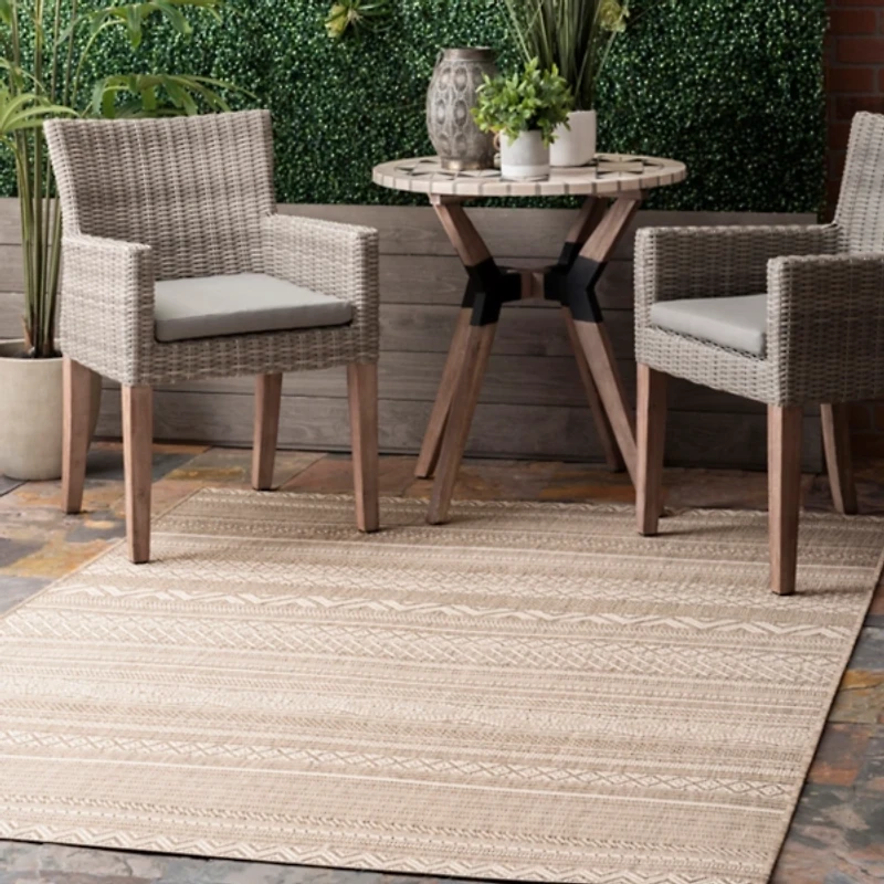 Linda Tan Geometric Indoor/Outdoor Area Rug, 6x9