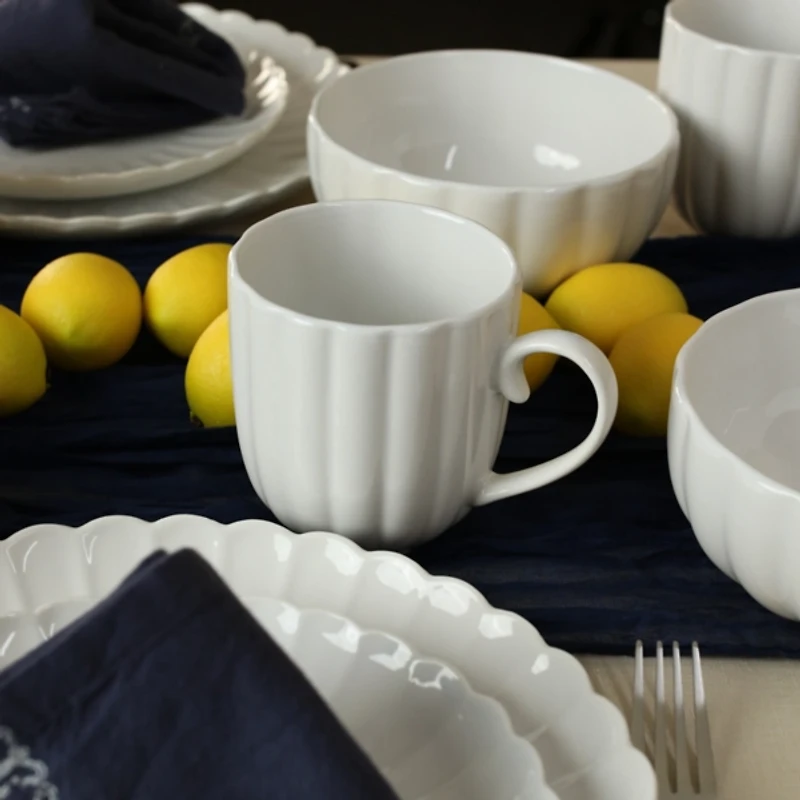 White Porcelain Petal 16-pc. Dinnerware Set