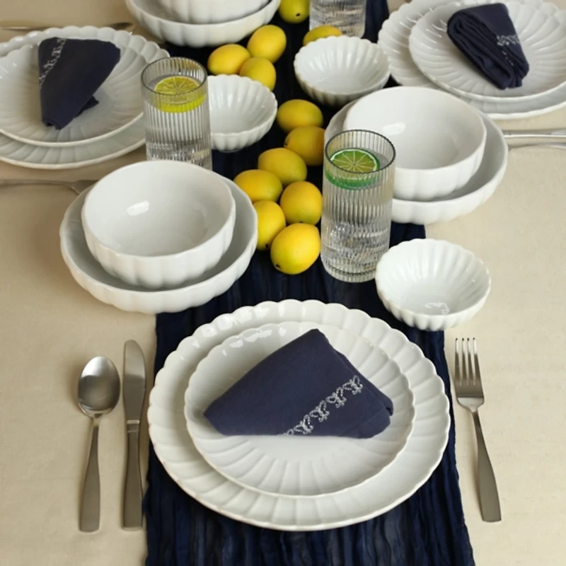 White Porcelain Petal 20-pc. Dinnerware Set