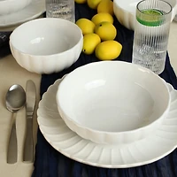 White Porcelain Petal 20-pc. Dinnerware Set