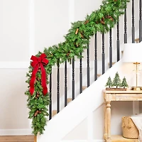 Dakota Red Pine and Pinecone Garland, 9 ft.