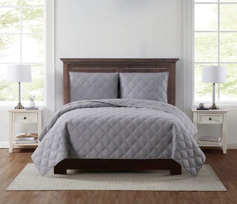 Truly Soft Gray 3D Puff 3-pc King Quilt Set