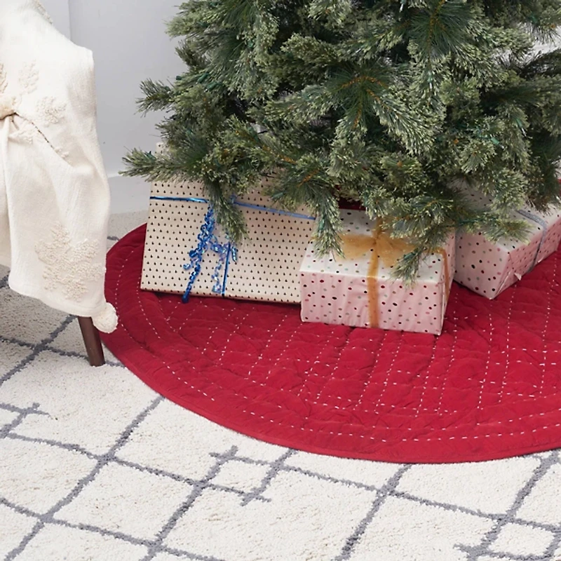 Red Quilted Christmas Tree Skirt