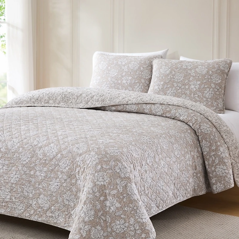 Zara Quilted Rose 3-pc. Full/Queen Comforter Set