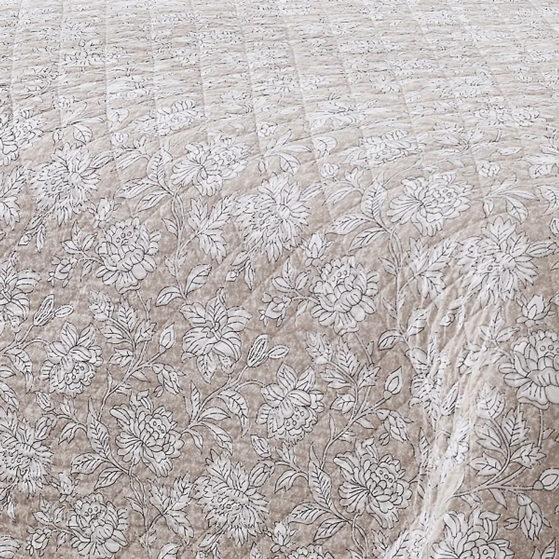 Zara Quilted Rose 3-pc. Full/Queen Comforter Set