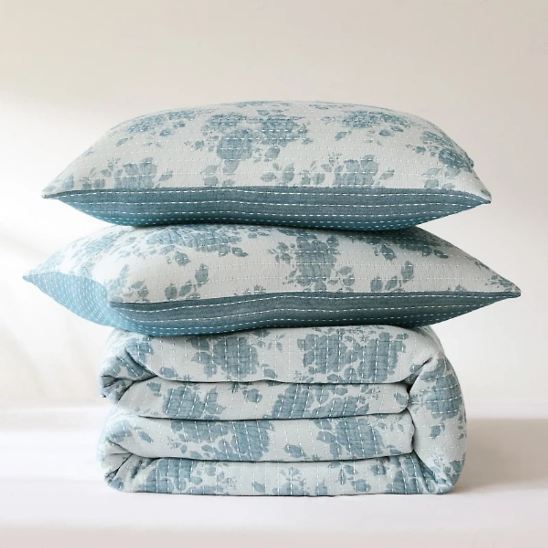 Blue Rose Garden 3-pc. Full/Queen Coverlet Set