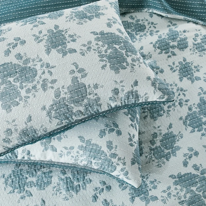 Blue Rose Garden 3-pc. Full/Queen Coverlet Set