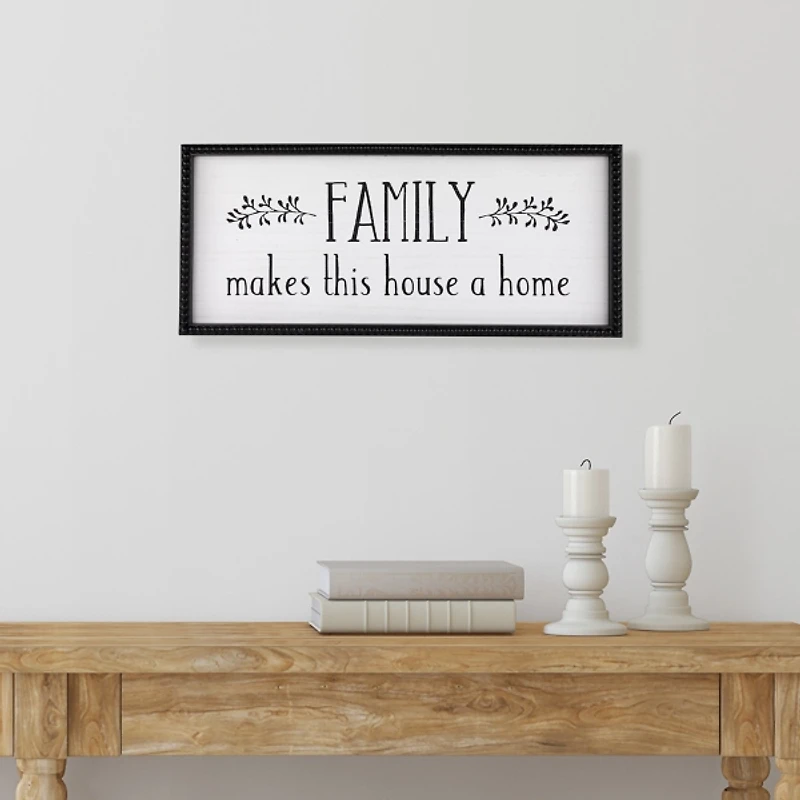 Family Makes This House a Home Wall Plaque