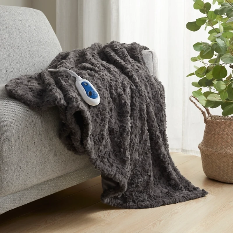 Beautyrest Gray Heated Oversized Faux Fur Throw