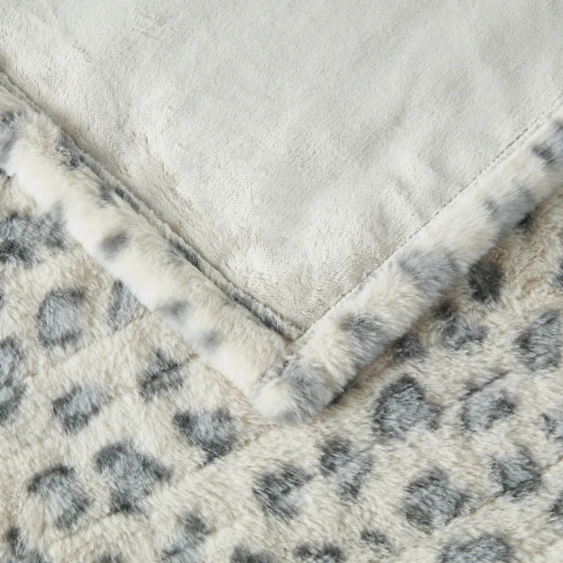 Beautyrest Gray Leopard Heated Faux Fur Throw