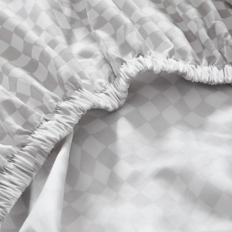 Gray Wavy Checkered 6-pc. Full Sheet Set