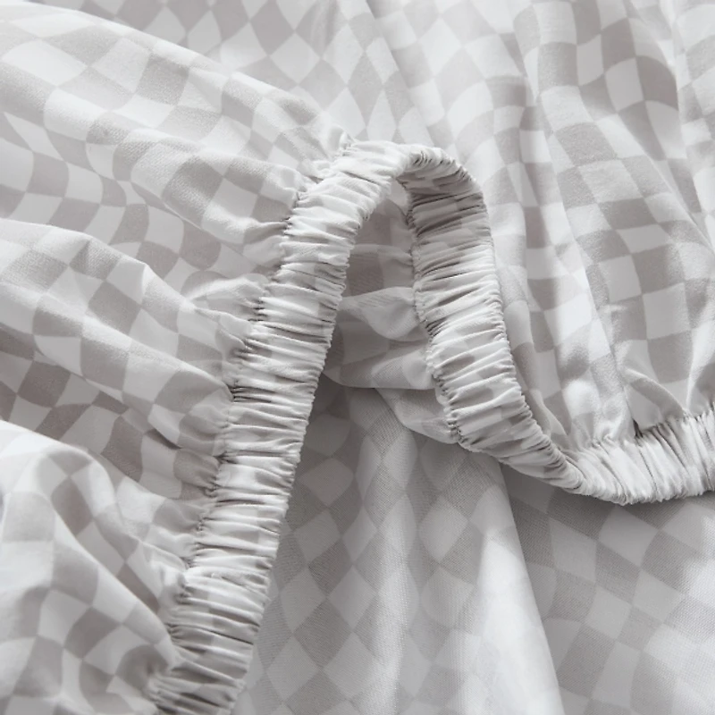 Gray Wavy Checkered 4-pc. Twin XL Sheet Set