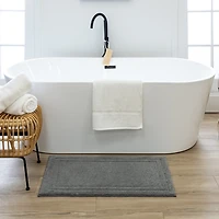 Diplomat Pewter Bordered Bath Rug, 40x24