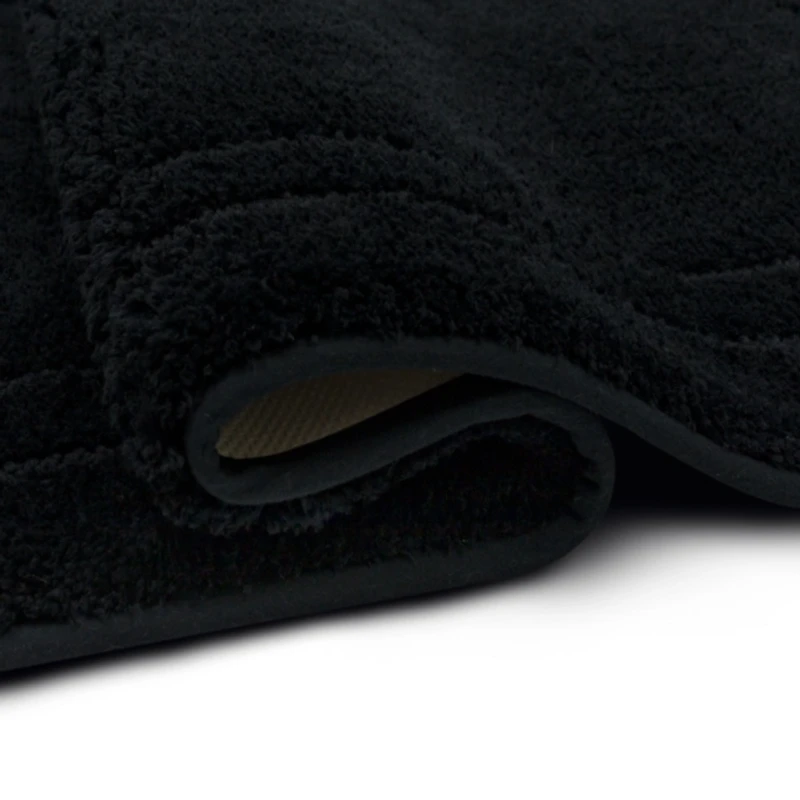 Diplomat Black Bordered Bath Rug, 40x24