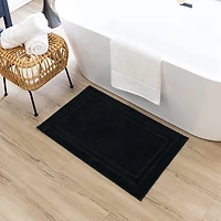 Diplomat Black Bordered Bath Rug, 40x24