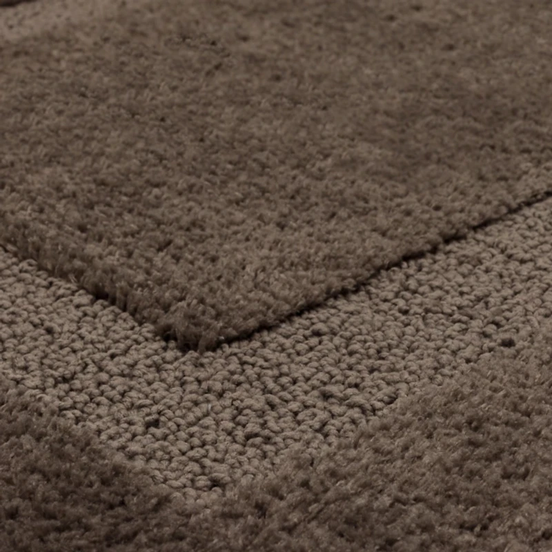 Prestige Walnut Bordered Bath Rug, 40x24