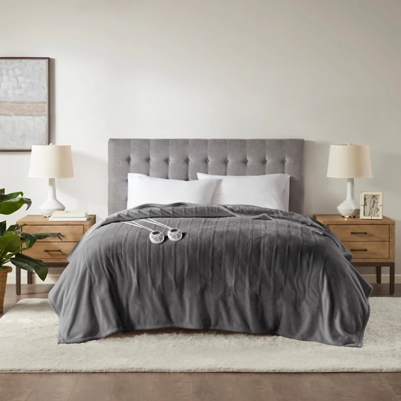 Serta Plush Heated Queen Blanket