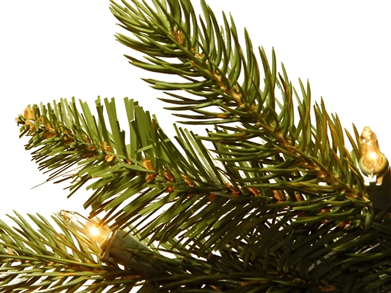 7.5 ft. Pre-Lit Grande Fir Christmas Tree