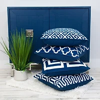 Geometric Circle Transitional Pillow