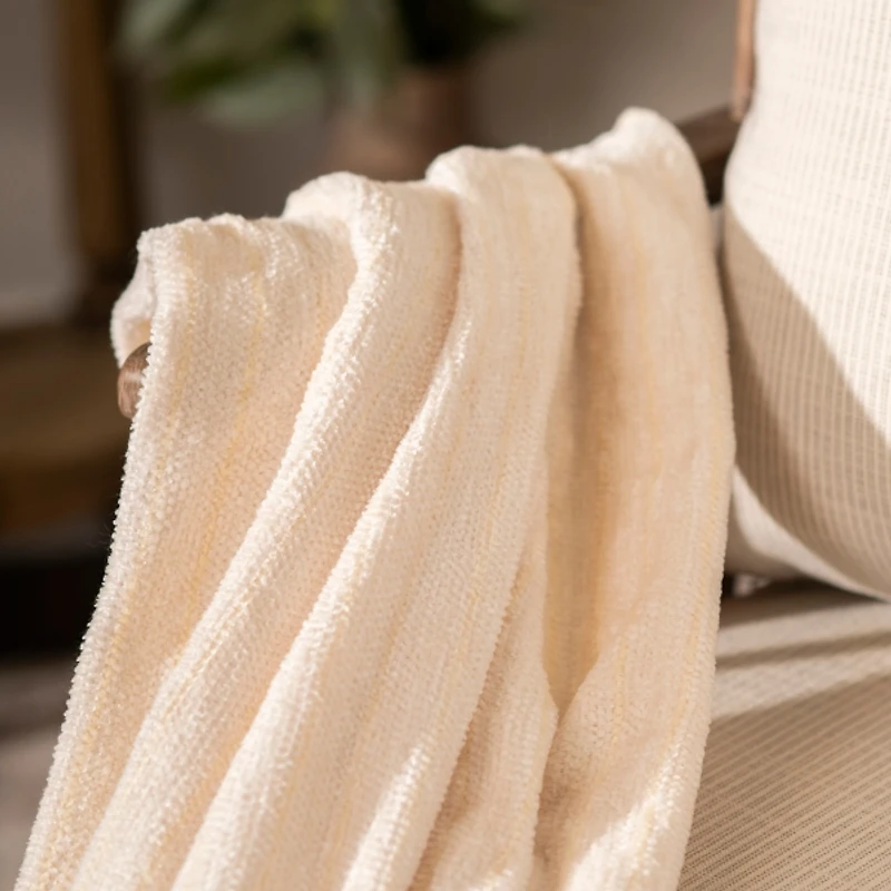 Ivory Tonal Ribbed Chenille Throw
