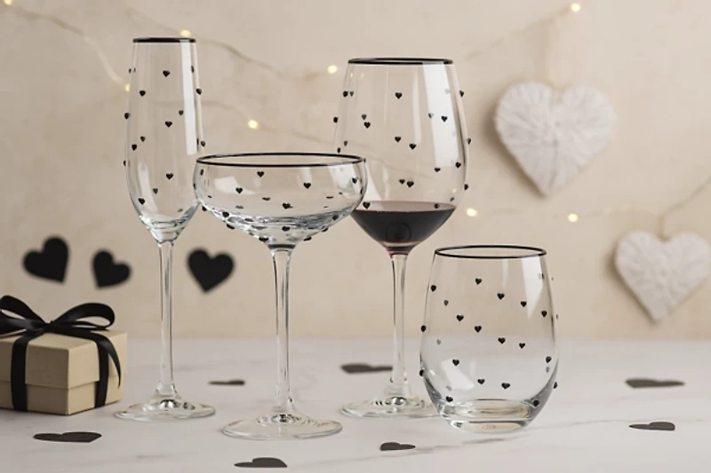 Charming Heart Wine Glasses, Set of 4