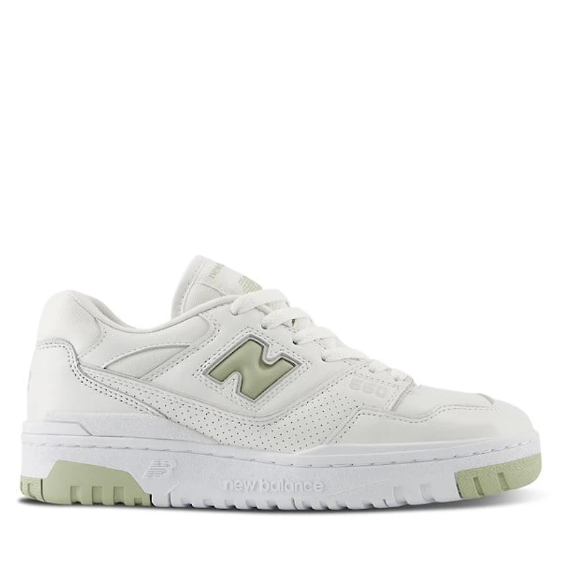 New Balance Women's BB550 Sneakers White/Olive Green, Leather