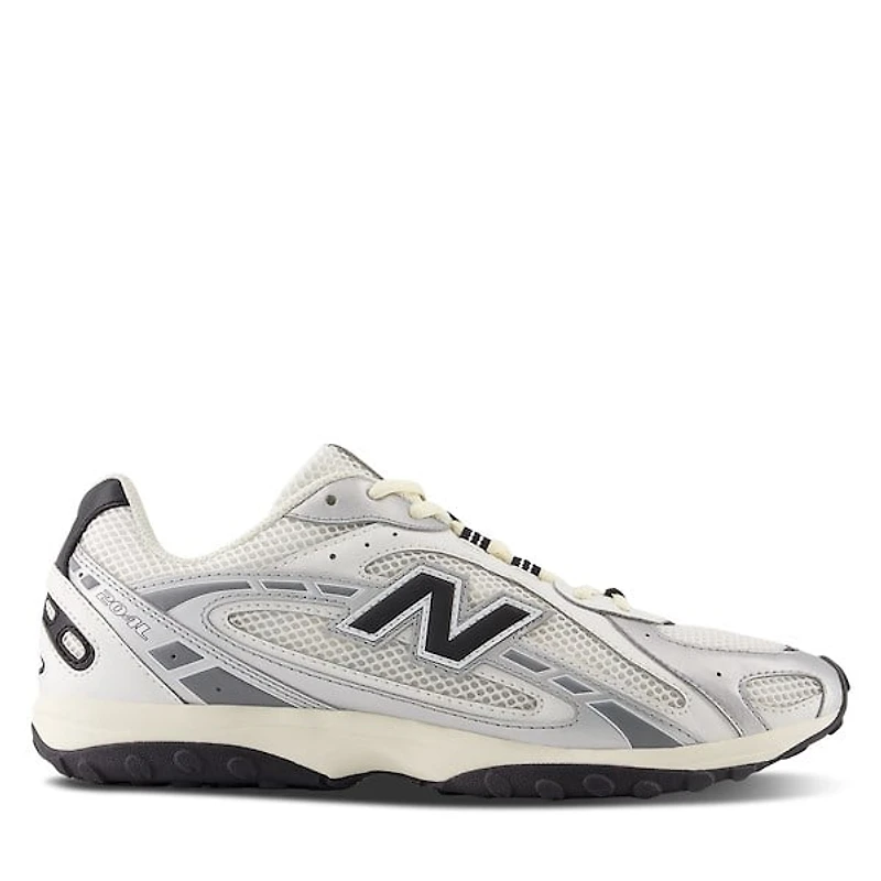 New Balance 204L Sneakers Black/Silver White Misc, Womens / Mens Leather
