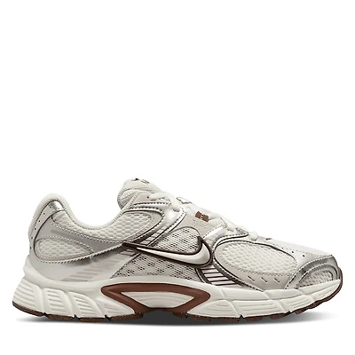 Nike Women's V5 RNR Sneakers White/Beige/Brown Brun Misc, Leather