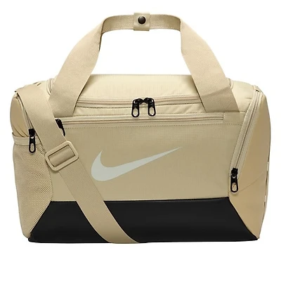 Nike Brasilia 9.5 Duffel Bag in Khaki Beige, Polyester
