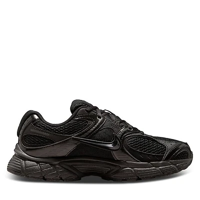 Nike Women's V5 RNR Sneakers Black, Leather