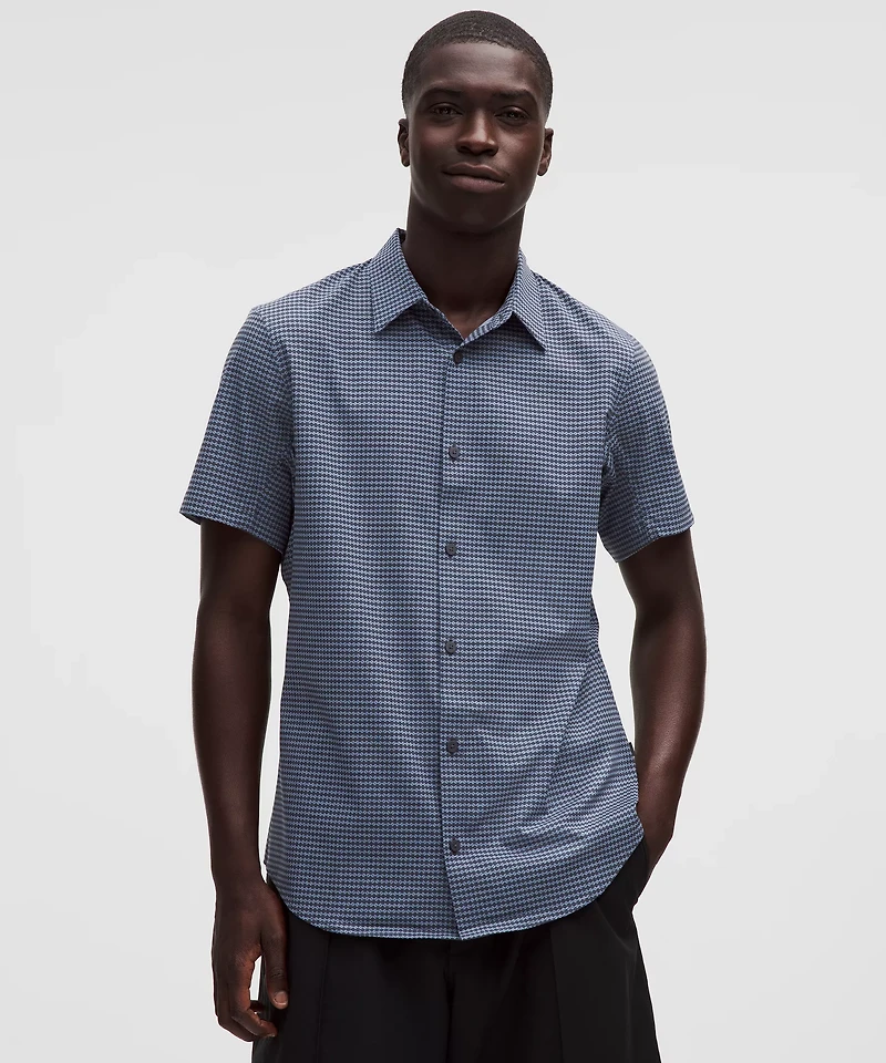 Airing Easy Short-Sleeve Shirt | Men's Short Sleeve Shirts & Tee's