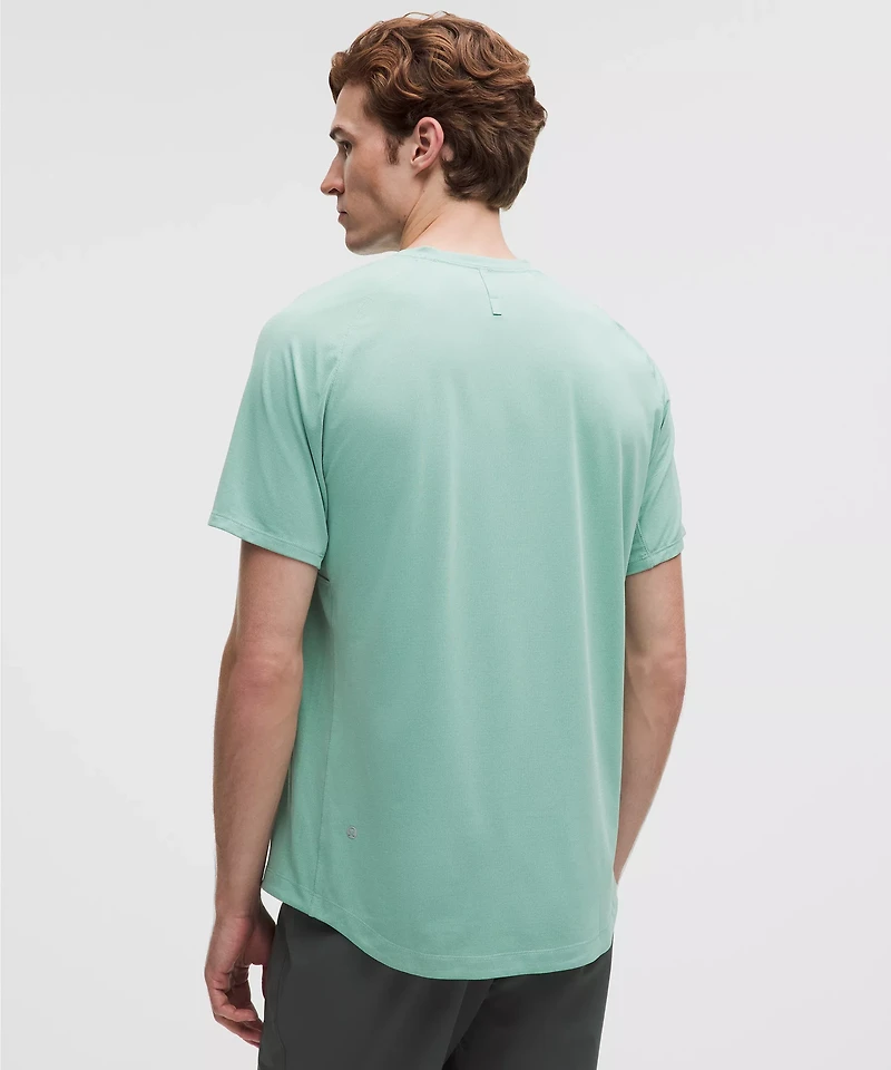 License to Train Short-Sleeve Shirt | Men's Short Sleeve Shirts & Tee's