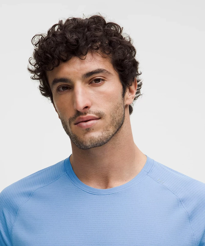 License to Train Short-Sleeve Shirt | Men's Short Sleeve Shirts & Tee's