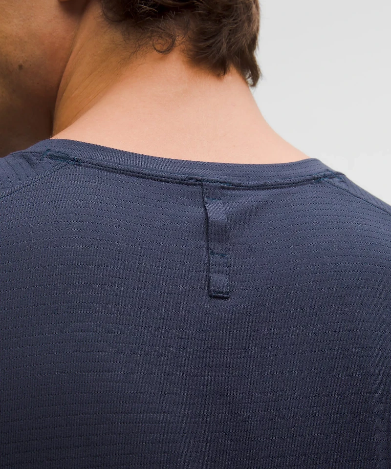 License to Train Short-Sleeve Shirt | Men's Short Sleeve Shirts & Tee's