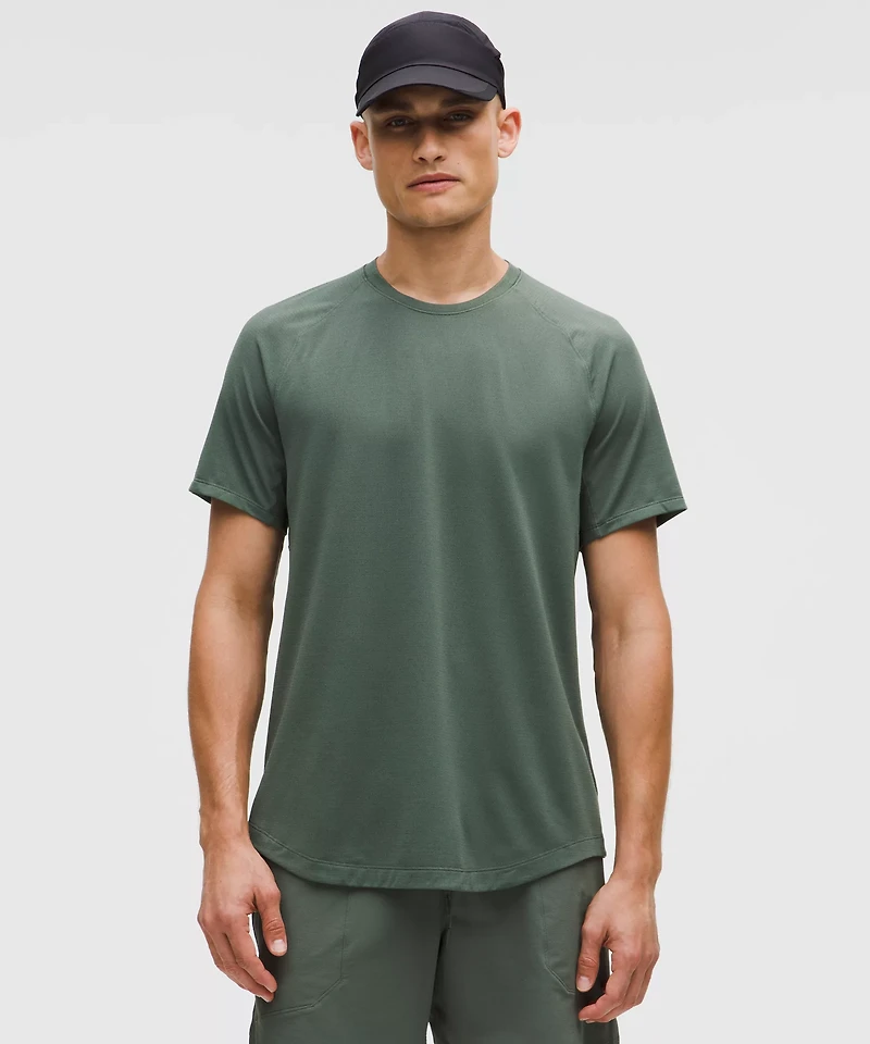 License to Train Short-Sleeve Shirt | Men's Short Sleeve Shirts & Tee's