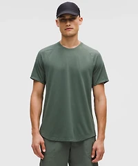 License to Train Short-Sleeve Shirt | Men's Short Sleeve Shirts & Tee's