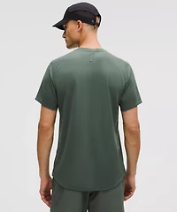 License to Train Short-Sleeve Shirt | Men's Short Sleeve Shirts & Tee's
