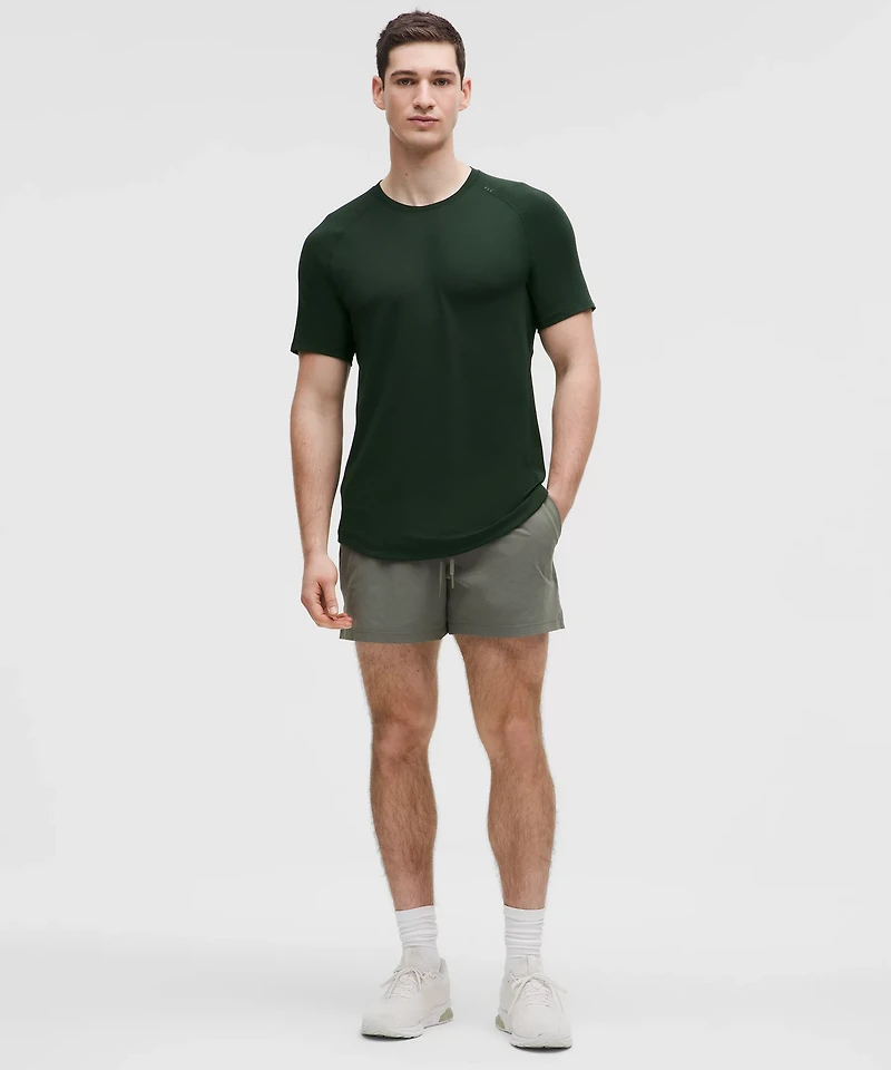 License to Train Short-Sleeve Shirt | Men's Short Sleeve Shirts & Tee's