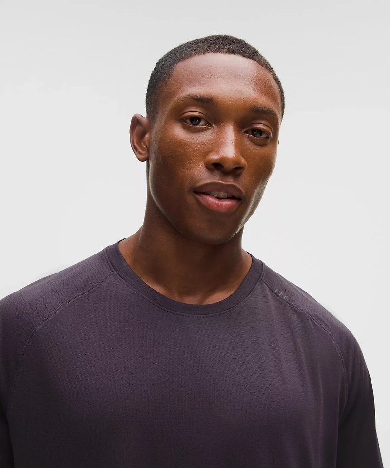 License to Train Short-Sleeve Shirt | Men's Short Sleeve Shirts & Tee's