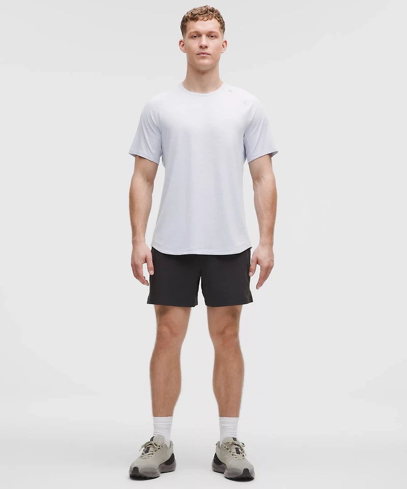 License to Train Short-Sleeve Shirt | Men's Short Sleeve Shirts & Tee's